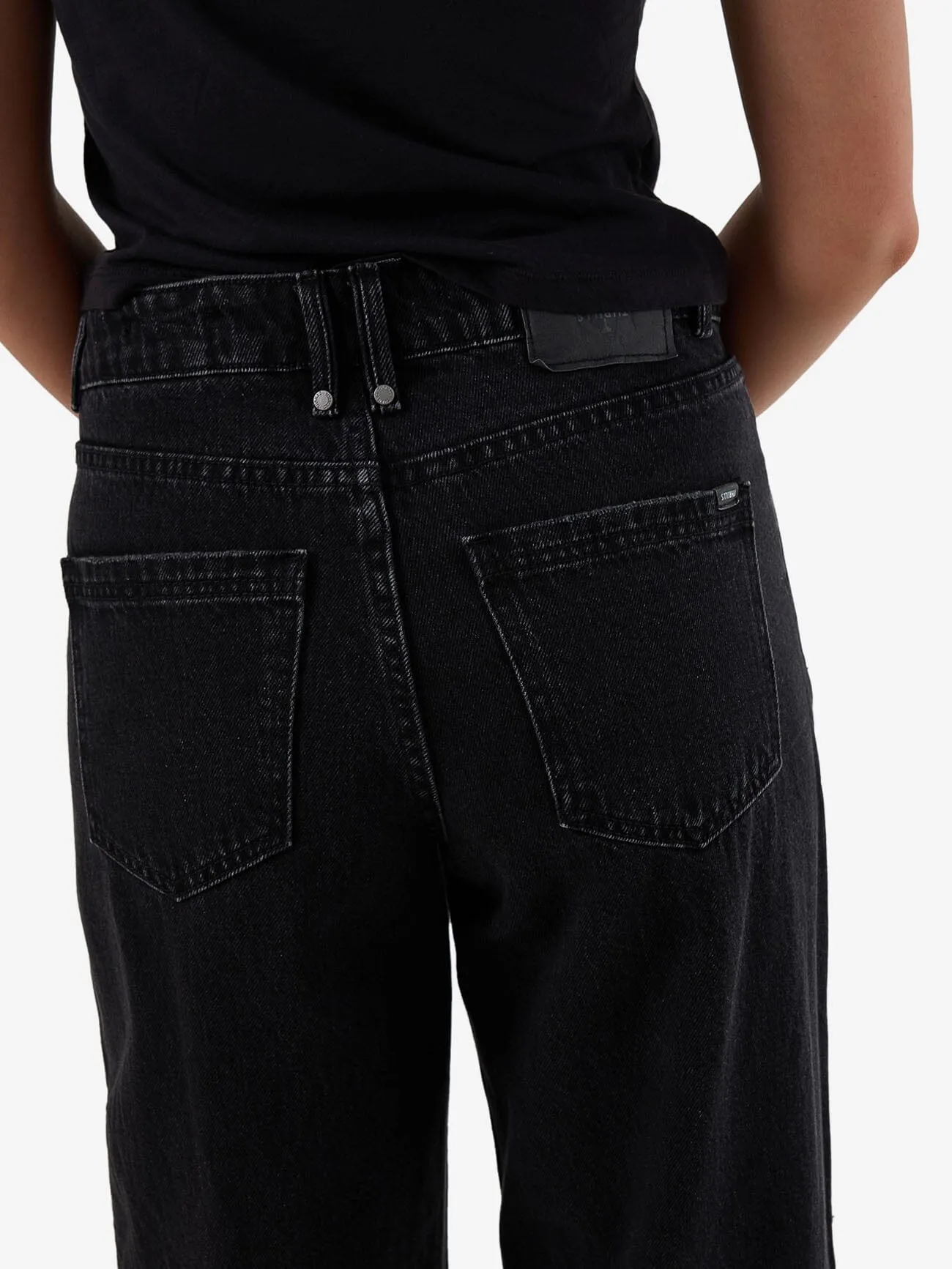 Billie Low Rise Baggy Jean - Aged Black