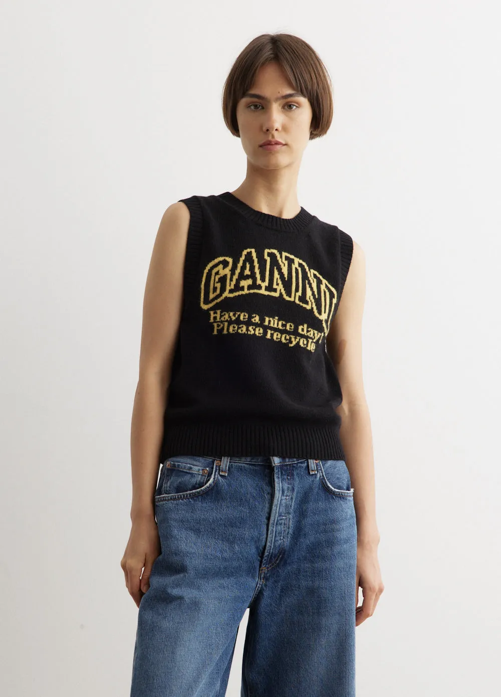 Graphic O-Neck Vest