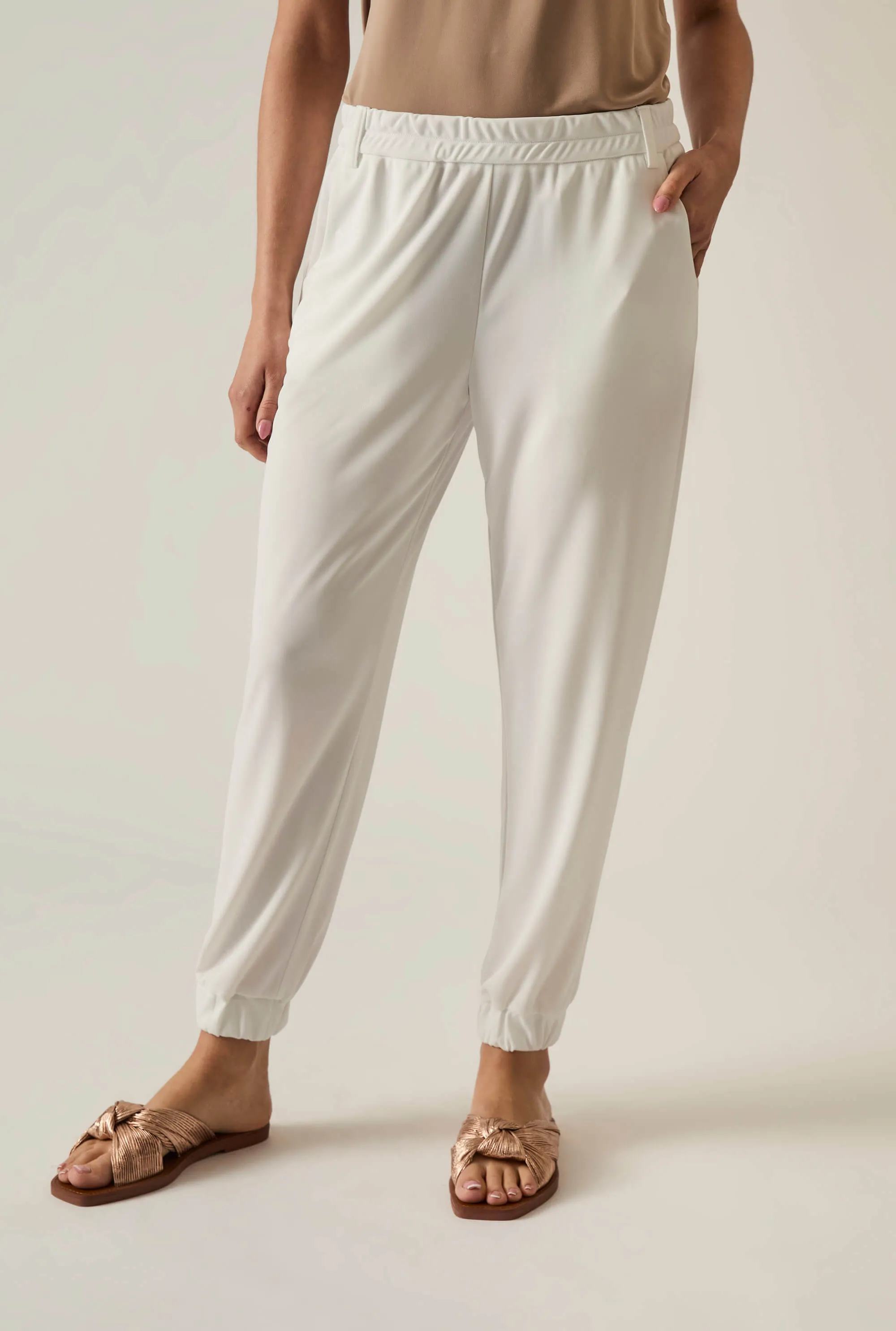 Jersey White Joggers