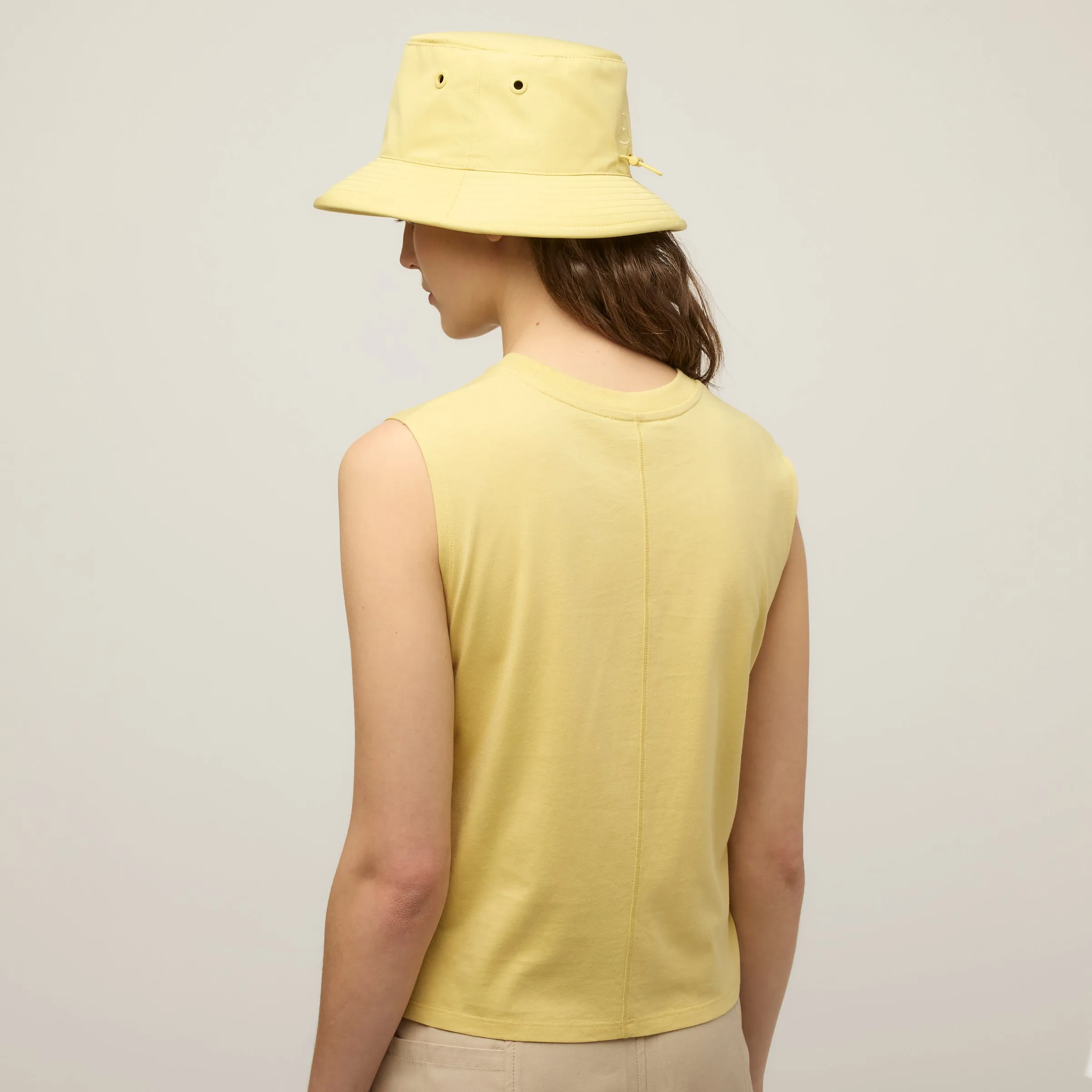 Lightweight Muscle Tank