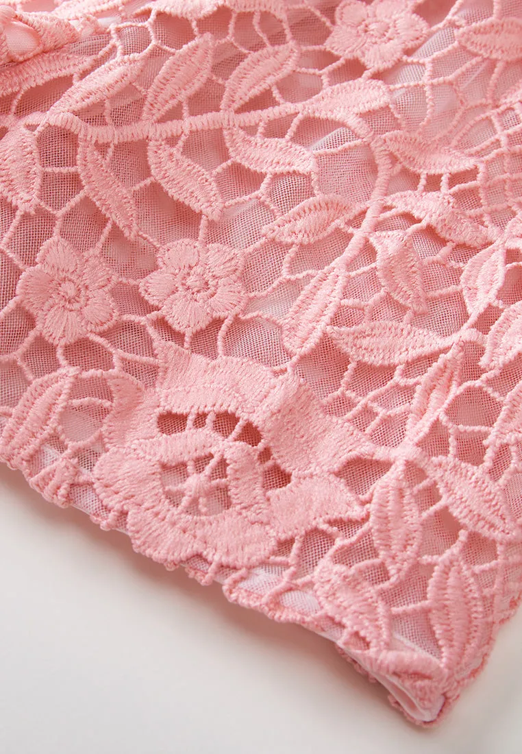 V-Neck Puff-sleeve Slim-cut Lace Dress