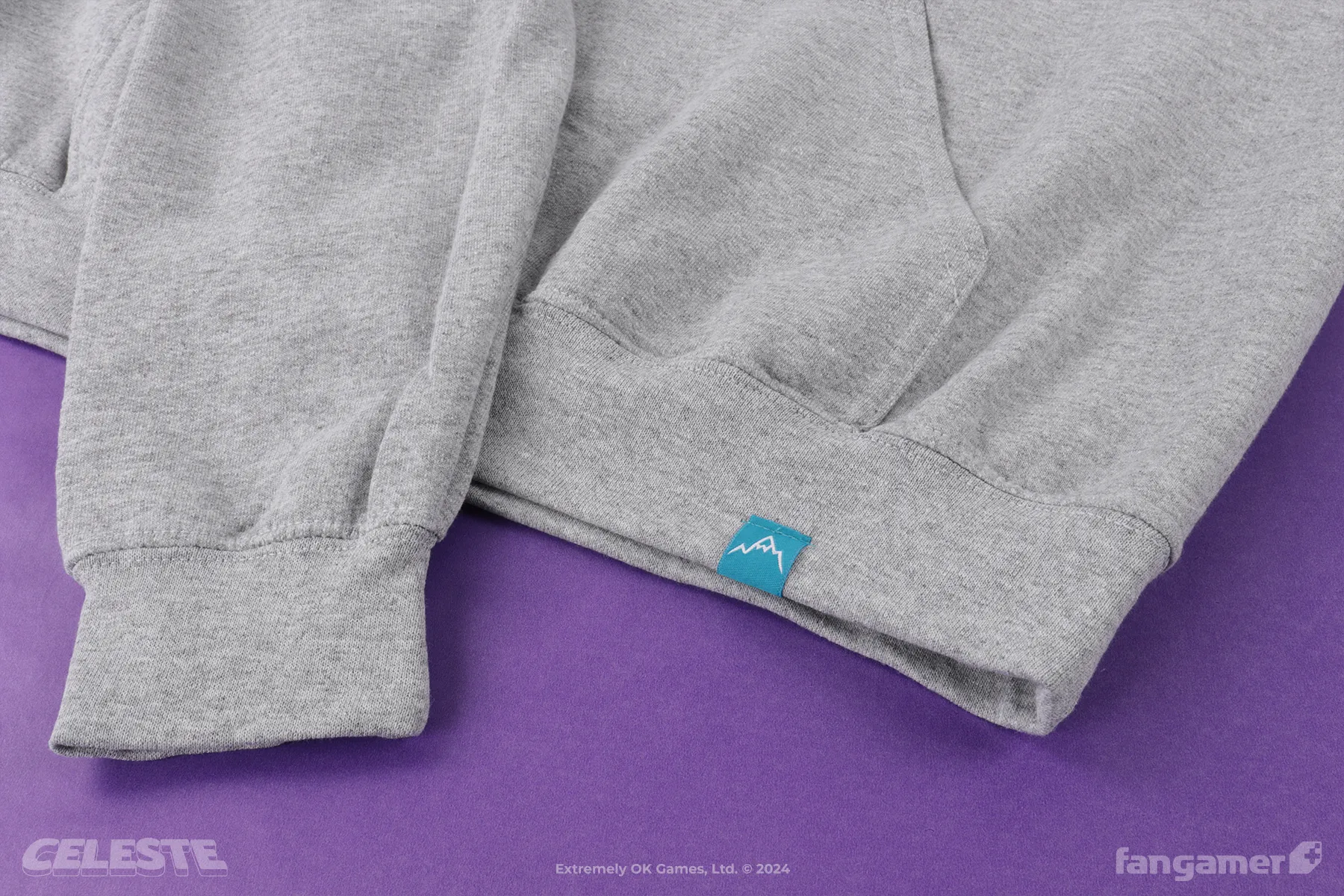 Vintage Mountain Pullover Hoodie